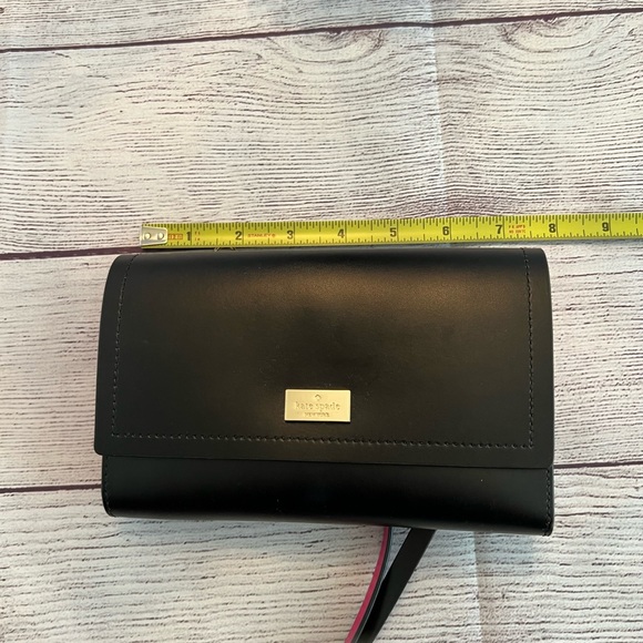 Kate Spade Crossbody Phone Purse - Picture 8 of 8